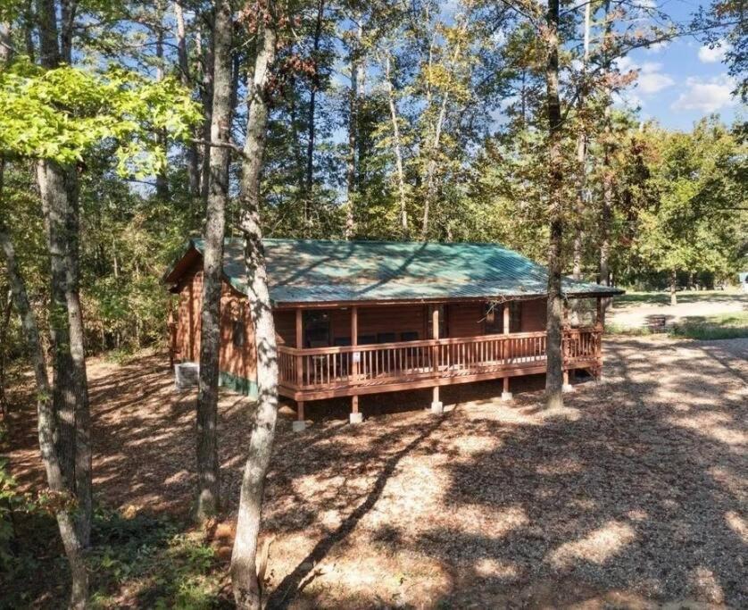 Misty Moonlight, Sleeps 4, Mountain Cabin Apartment Broken Bow Exterior photo